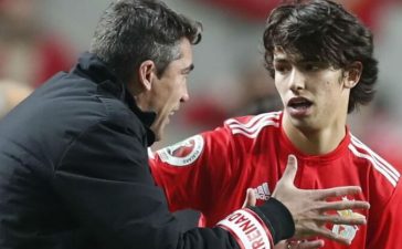 João Félix recebe indicações de Bruno Lage nos tempos do Benfica
