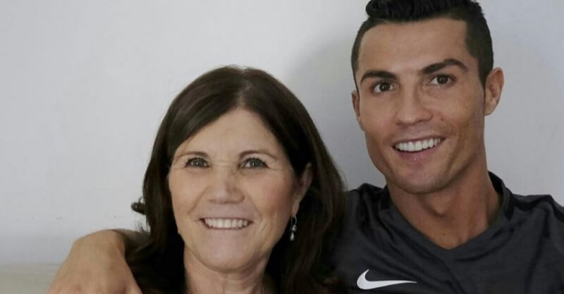Cristiano Ronaldo acompanhado da sua mãe Dolores Aveiro