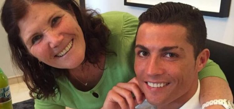 Cristiano Ronaldo com a sua mãe Dolores Aveiro