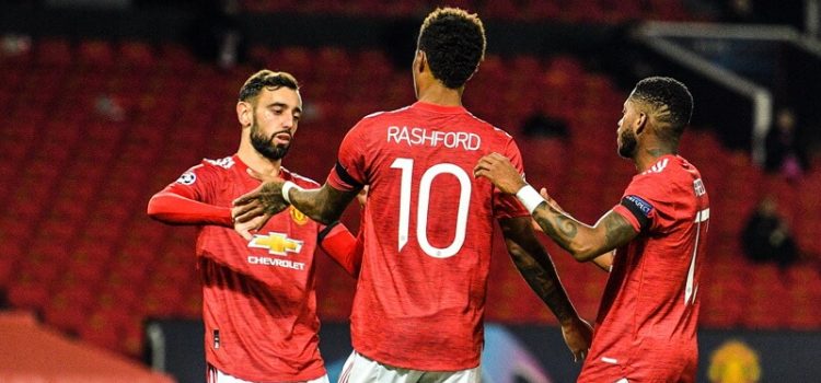 Bruno Fernandes deixa Rashford marcar o penalti no Manchester United-Basaksehir