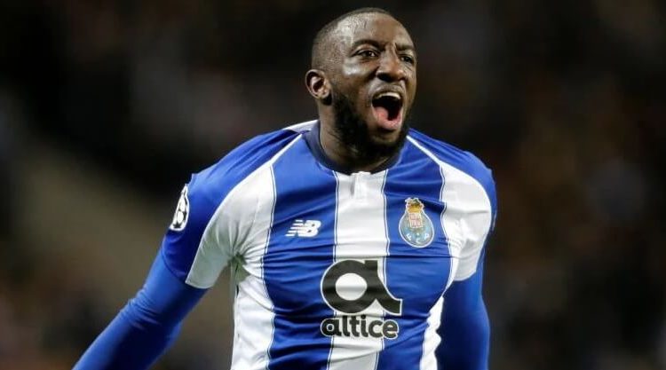 Clube inesperado avança para a contratação de Marega