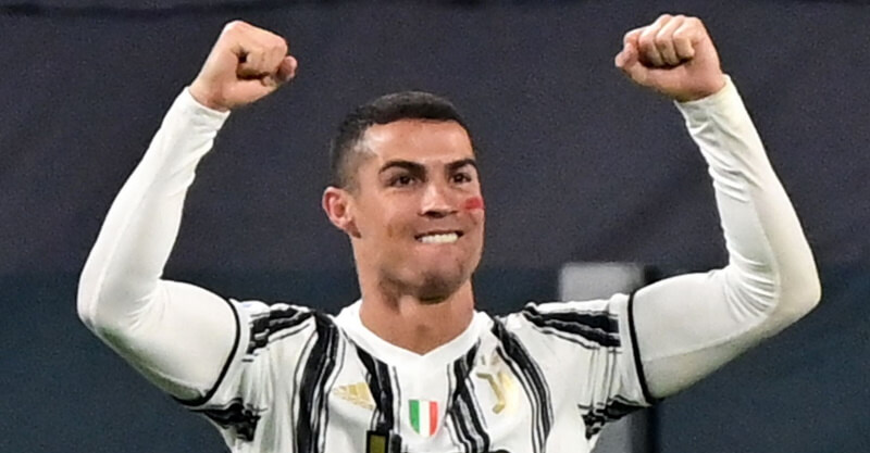 Cristiano Ronaldo festeja vitória da Juventus sobre o Cagliari
