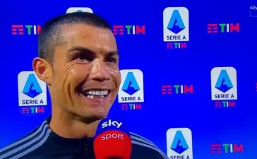 Flash interview de Cristiano Ronaldo após a vitória da Juventus sobre a Spezia
