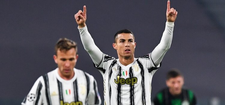 Cristiano Ronaldo festeja golo no Juventus-Ferencváros na Liga dos Campeões