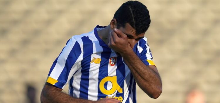 Mehdi Taremi celebra golo no Fabril-FC Porto