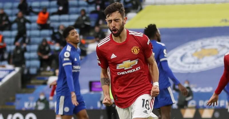 Bruno Fernandes festeja golo no Leicester City-Manchester United