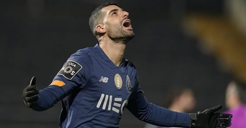 Mehdi Taremi bisa na goleada do FC Porto em Famalicão