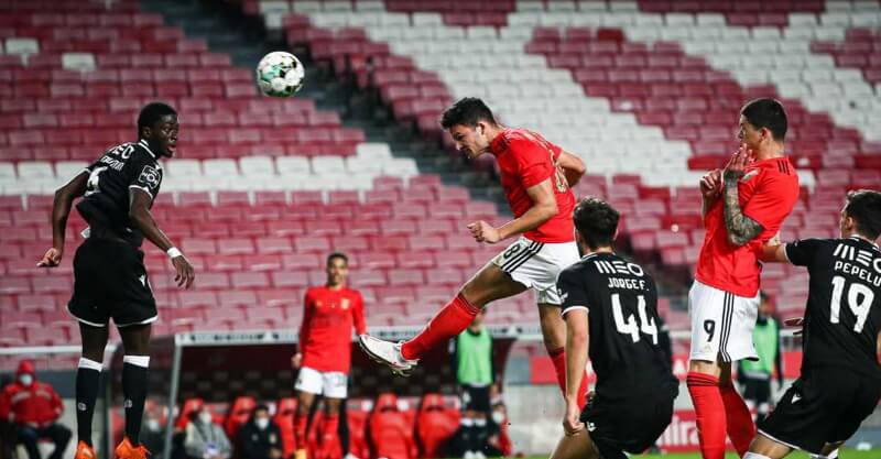 Benfica empata em casa a zeros com o V. Guimarães