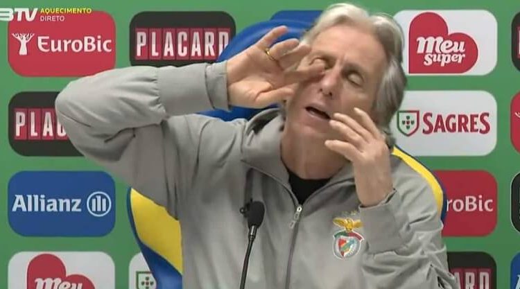 Aiiiiiiii Jorge Jesus Simula Gritos Para Pedir Fim Das Tretas Video