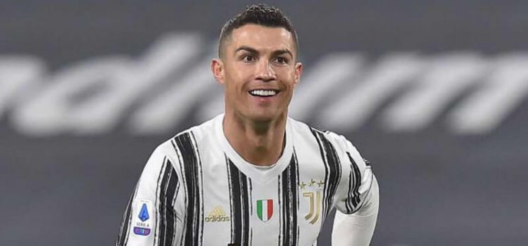 Cristiano Ronaldo feliz com o triunfo da Juventus sobre a AS Roma