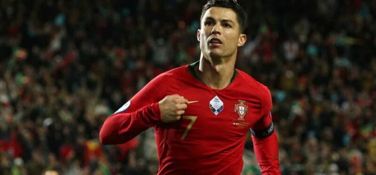 Cristiano Ronaldo celebra golo pela Seleção Nacional