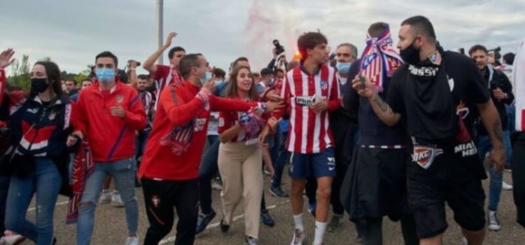João Félix 'engolido' por adeptos do Atlético de Madrid