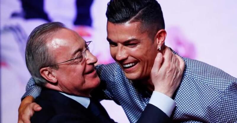 Cristiano Ronaldo abraçado a Florentino Pérez, presidente do Real Madrid