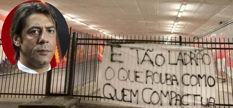 Tarja contra Rui Costa ao ser anunciado como presidente do Benfica