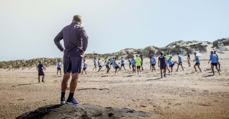 Treino do FC Porto orientado por Sérgio Conceição na praia