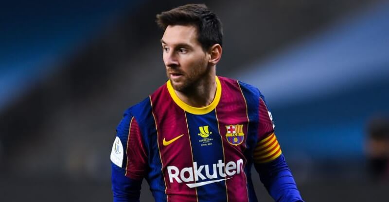 Lionel Messi a defender as cores do Barcelona