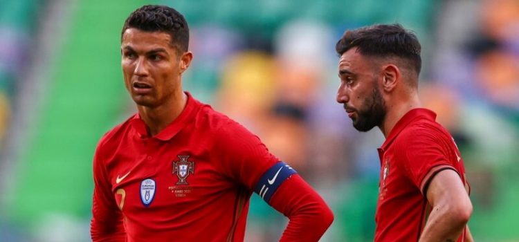 Cristiano Ronaldo e Bruno Fernandes no Portugal-Israel