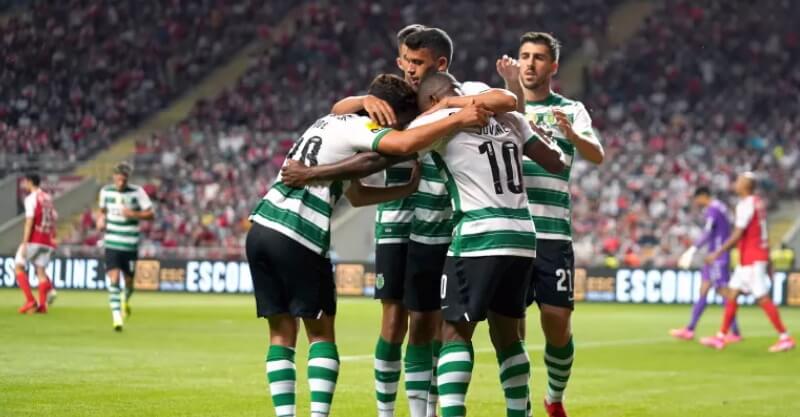 Jogadores do Sporting festejam golo ao SC Braga
