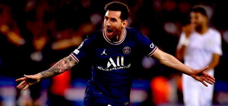 Lionel Messi festeja o primeiro golo pelo PSG