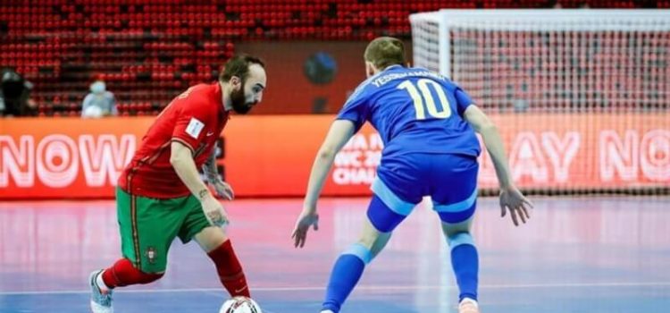 Ricardinho no Portugal-Cazaquistão no Mundial de Futsal