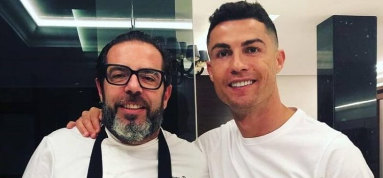 Cristiano Ronaldo ao lado do chef Giorgio Barone