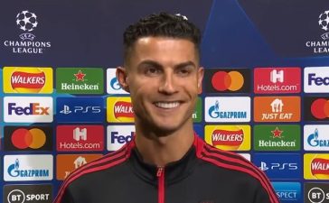 Cristiano Ronaldo no flash interview após o Manchester United-Villarreal