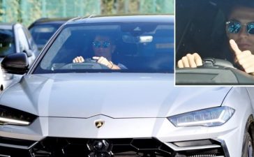 Cristiano Ronaldo chega ao centro de treinos do Manchester United no seu Lamborghini