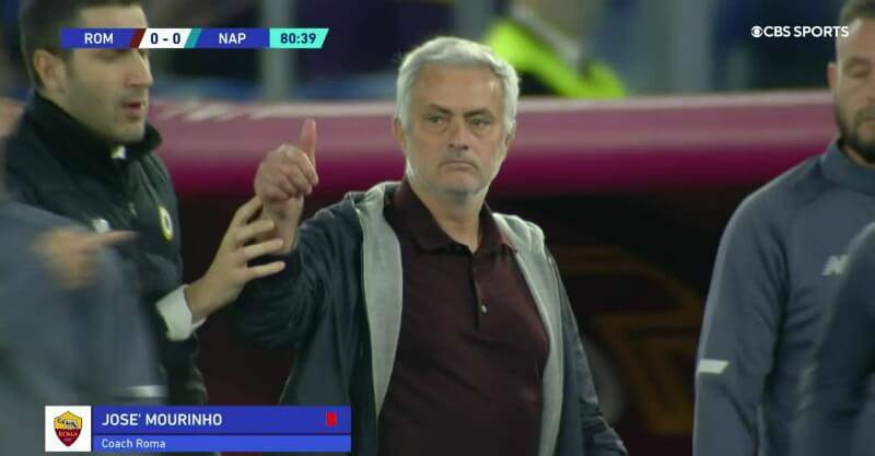 José Mourinho expulso no Nápoles-AS Roma