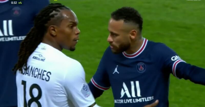 Interação entre Renato Sanches e Neymar no PSG-Lille