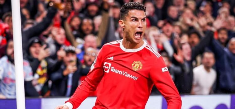 Cristiano Ronaldo festeja o golo da vitória do Manchester United sobre a Atalanta na Liga dos Campeões