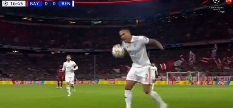 Gilberto irritado no Bayern de Munique-Benfica
