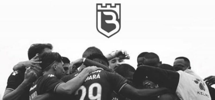 Jogadores do Belenenses SAD ao jogarem contra o Benfica com nove jogadores