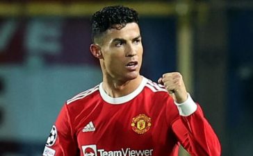 Cristiano Ronaldo festeja golo no Atalanta-Manchester United
