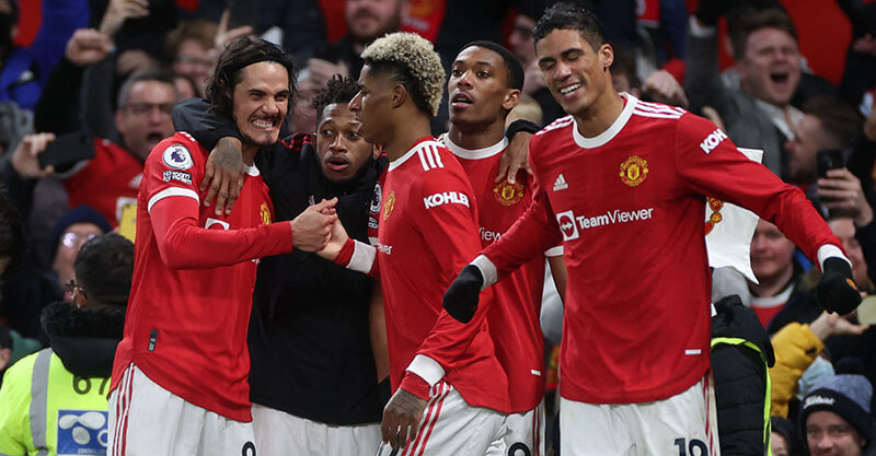 Jogadores do Manchester United celebram vitória sobre o West Ham