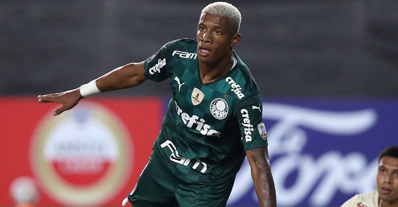 Danilo, médio do Palmeiras apontado ao Benfica