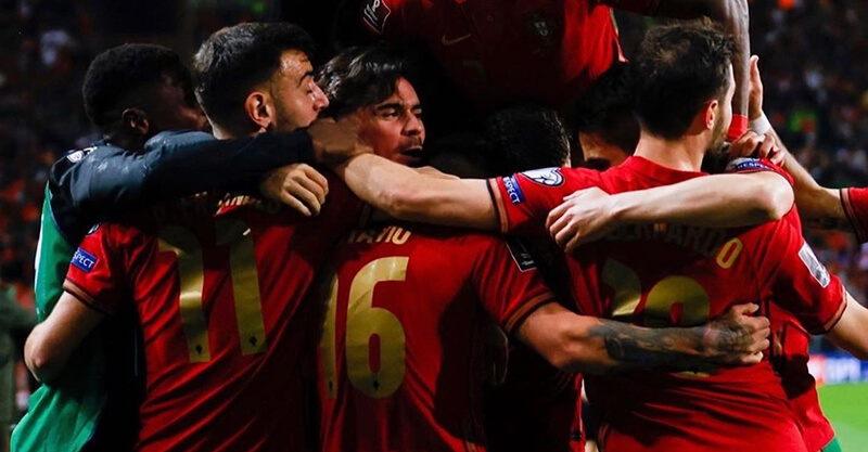 Portugal vence Turquia no playoff
