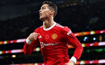 Cristiano Ronaldo celebra hat trick no Manchester United-Tottenham