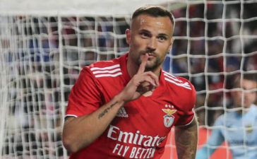 Haris Seferovic, internacional suíço que joga no Benfica