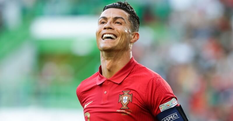 Cristiano Ronaldo bisa na vitória de Portugal sobre a Suíça