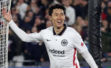 Daichi Kamada, médio-ofensivo do Eintracht Frankfurt apontado ao Benfica