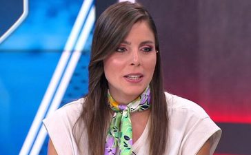 Sofia Oliveira no espaço de comentário desportivo da CNN Portugal