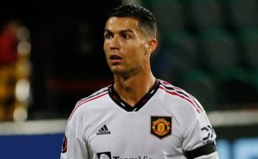Cristiano Ronaldo em ação no jogo entre o Sheriff e o Manchester United