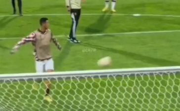 Cristiano Ronaldo marca golaço no aquecimento do Sheriff-Manchester United