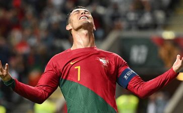 Cristiano Ronaldo frustrado após o Portugal-Espanha