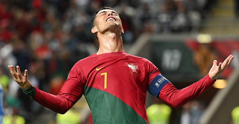 Cristiano Ronaldo frustrado após o Portugal-Espanha