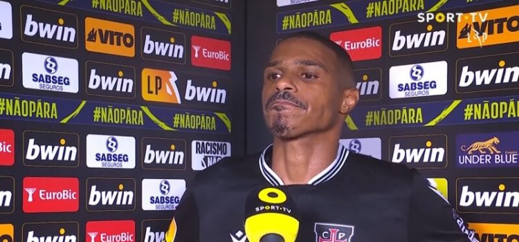 Vasco Fernandes, capitão do Casa Pia após a derrota diante do Sporting