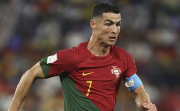 Cristiano Ronaldo em ação no Portugal-Gana