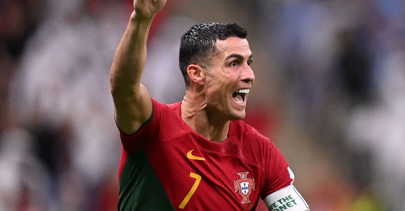Cristiano Ronaldo celebra golo atribuído a Bruno Fernandes no Portugal-Uruguai