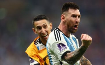 Lionel Messi e Ángel Di María na final do Mundial entre Argentina e França