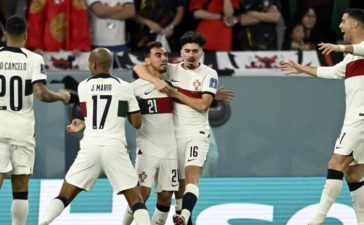 Jogadores da Seleção Nacinal celebram golo na derrota diante da Coreia do Sul no Mundial